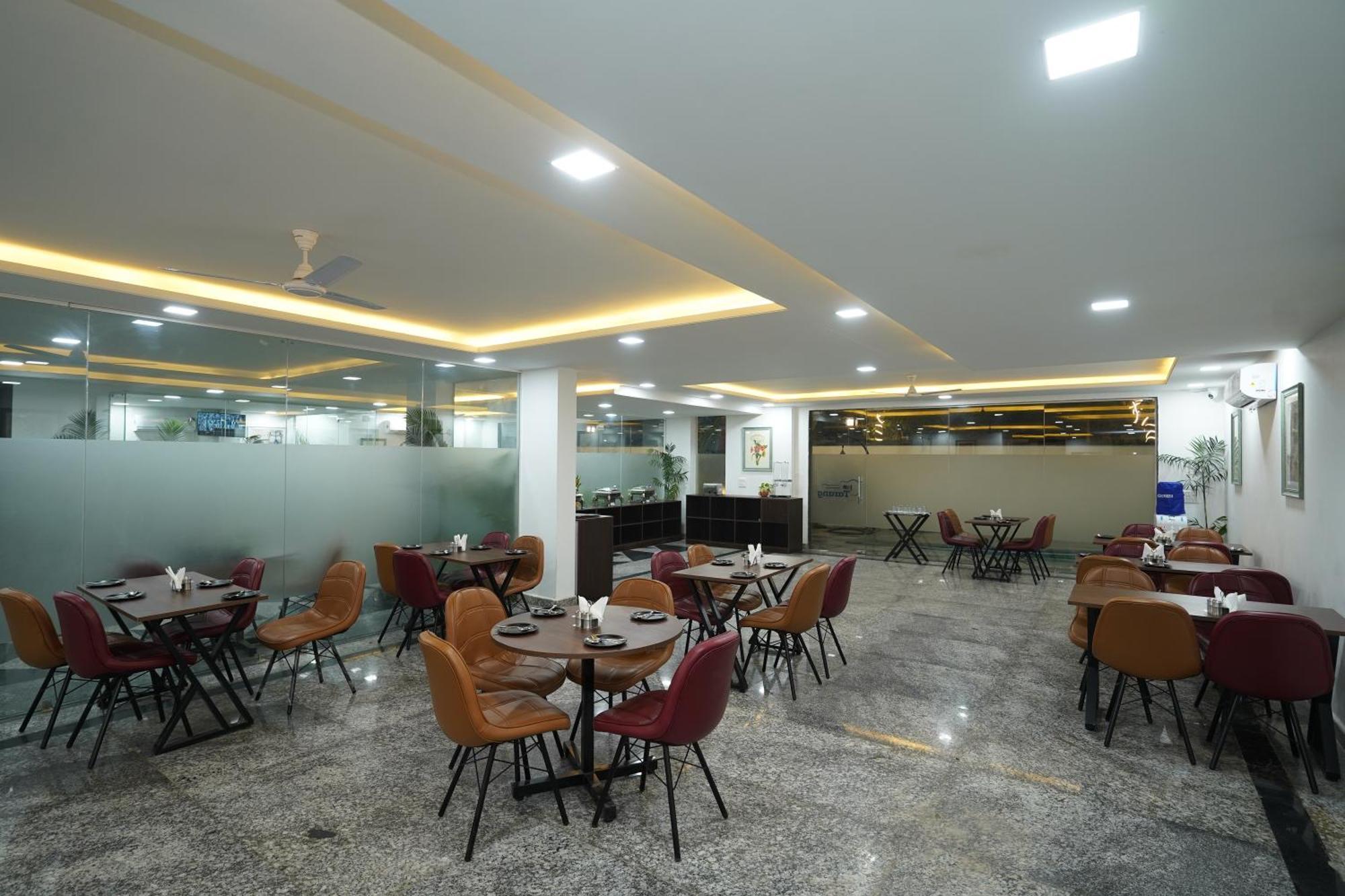 Posh Garden Inn Artemis Hospital Road Gurgaon Exterior foto
