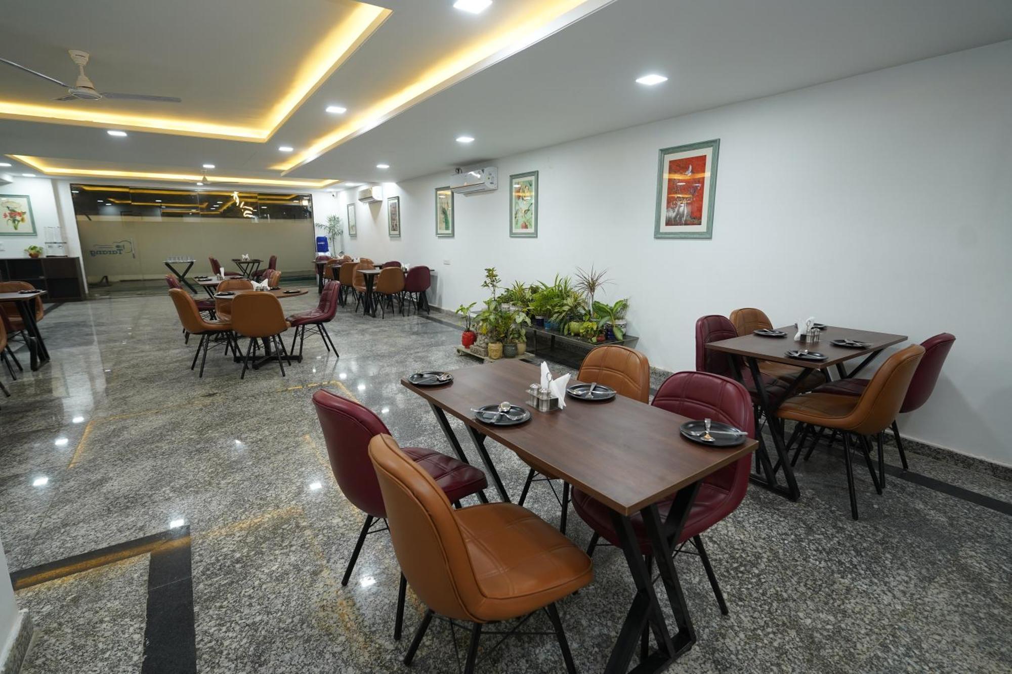 Posh Garden Inn Artemis Hospital Road Gurgaon Exterior foto